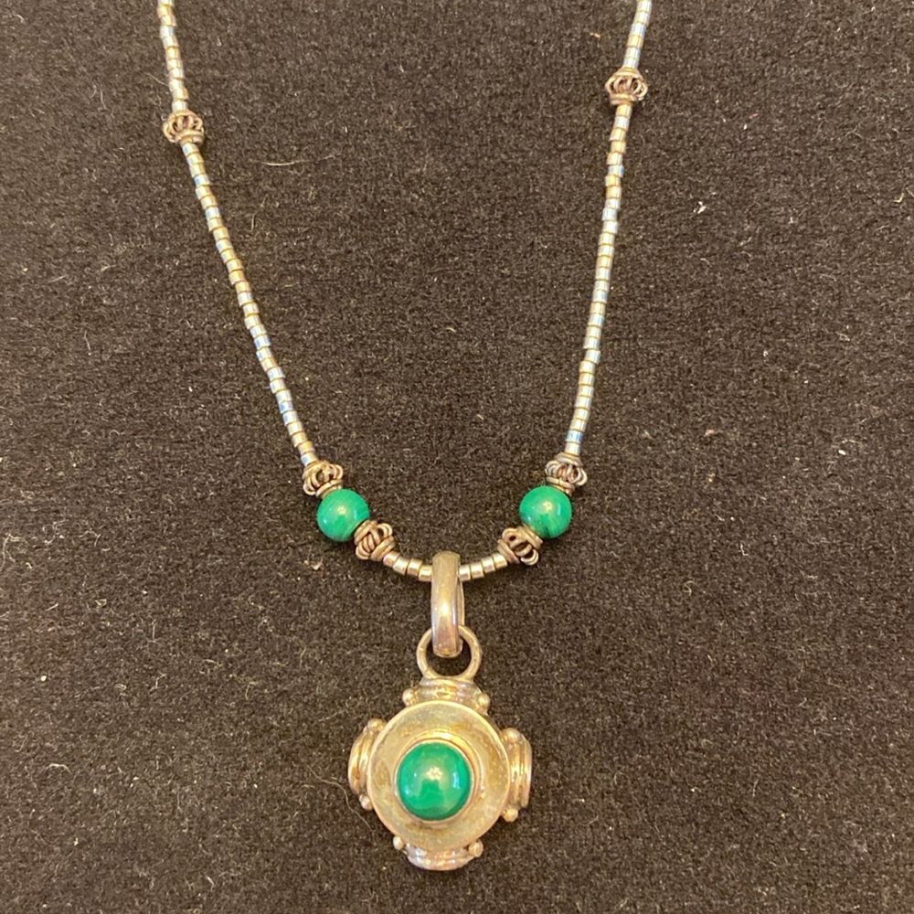 Handcrafted Glitz beads and beyond Malachite beaded 17’’ necklace - Picture 3 of 4